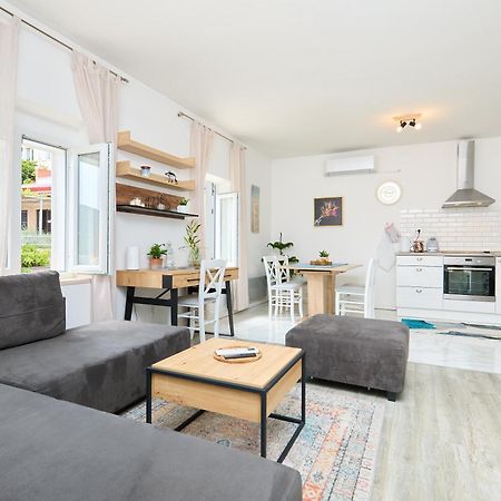 Apartment Voyager ดูบรอฟนิก ภายนอก รูปภาพ